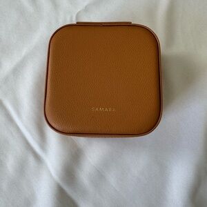 Samara Tan Leather Jewelry Case